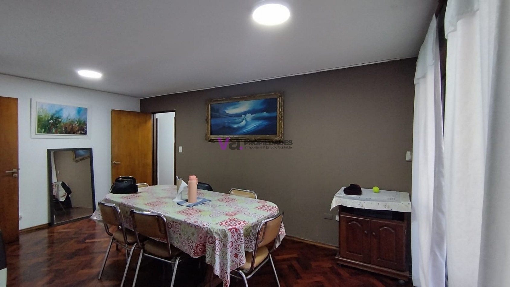 DEPARTAMENTO CENTRO  3 dormitorios, 2 baños, Bv Illia 389. Piso completo!! 