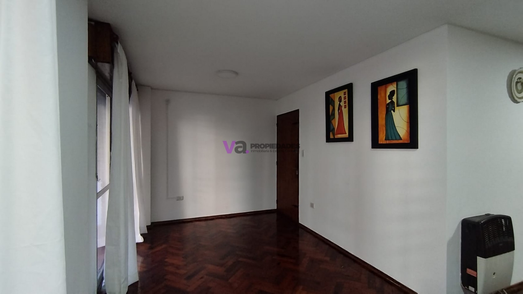 DEPARTAMENTO CENTRO  3 dormitorios, 2 baños, Bv Illia 389. Piso completo!! 