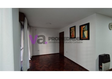 DEPARTAMENTO CENTRO  3 dormitorios, 2 baños, Bv Illia 389. Piso completo!! 